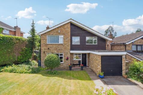 The Paddock, Gerrards Cross SL9 4 bed detached house for sale