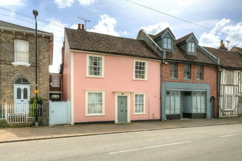 4 bedroom end of terrace house for sale