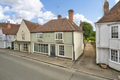 4 bedroom link detached house for sale