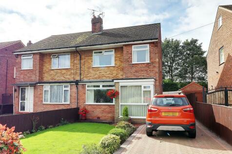 3 bedroom semi-detached house for sale