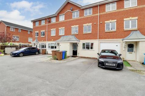Lime Avenue, Brough 3 bed townhouse for sale
