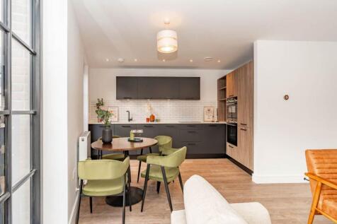 Henderson Place, New Town, Edinburgh 2 bed apartment for sale