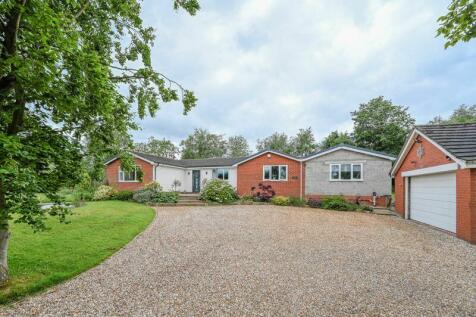 6 bedroom detached bungalow for sale