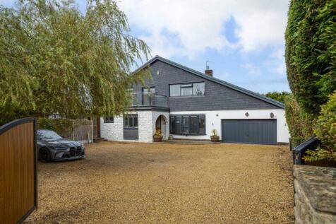 5 bedroom detached house for sale