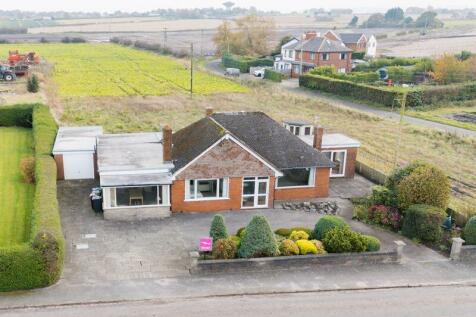 4 bedroom detached bungalow for sale