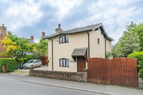 2 bedroom detached house for sale