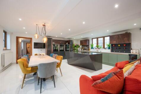 5 bedroom barn conversion for sale