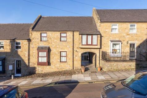 Hotspur Place, Alnwick, Northumberland 4 bed terraced house for sale