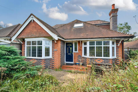 Queen Eleanors Road, Guildford... 3 bed bungalow for sale