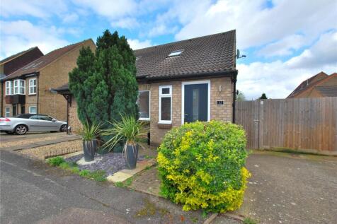 Bradfield Close, Guildford, Surrey, GU4 1 bed terraced house for sale