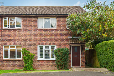 Fitzjohn Close, Guildford, Surrey, GU4 3 bed end of terrace house for sale