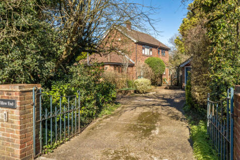 Stringers Avenue, Jacob's Well... 3 bed detached house for sale