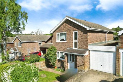 Sylvanus, Berkshire RG12 4 bed link detached house for sale