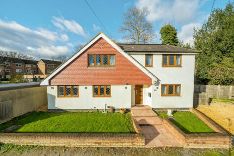 Chapel Lane, Bracknell RG42 4 bed detached house for sale