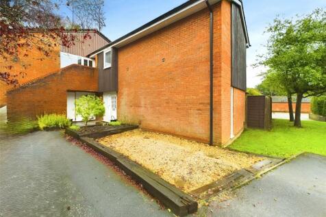 Greenham Wood, Berkshire RG12 3 bed semi
