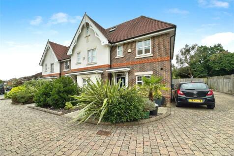 Payton Gardens, Maidenhead SL6 2 bed end of terrace house for sale
