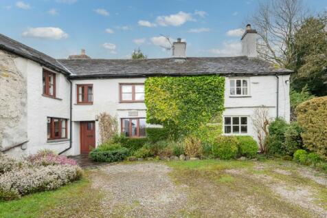 5 bedroom country house for sale