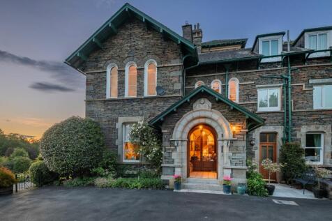 3 bedroom country house for sale