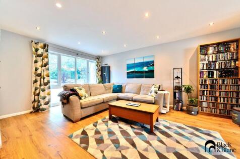 Turnpike Link, Croydon, CR0 3 bed terraced house for sale