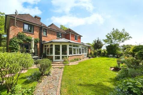HARBOURNE LANE, HIGH HALDEN 4 bed detached house for sale