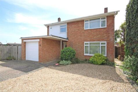 Osborne Road, New Milton, Hampshire... 3 bed detached house for sale