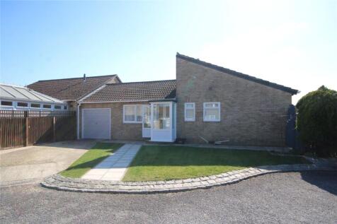 Hatfield Court, New Milton... 3 bed bungalow for sale