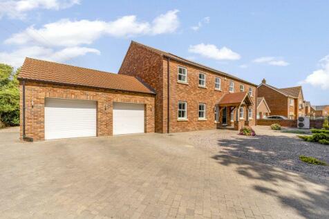 The Paddocks, Skegness PE24 5 bed detached house for sale