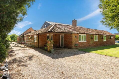 6 bedroom detached house for sale