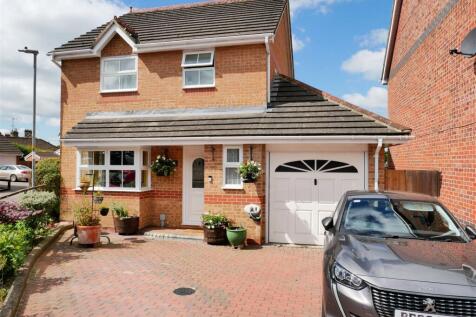 Westerham Walk, Calne 3 bed detached house for sale