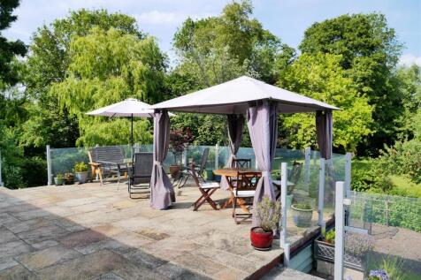 Wessington Park, Calne 3 bed detached house for sale