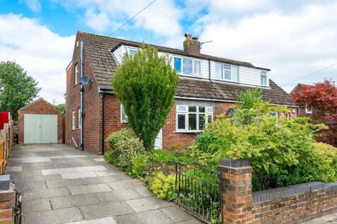 3 bedroom semi-detached house for sale