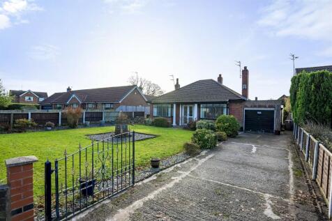 2 bedroom detached bungalow for sale