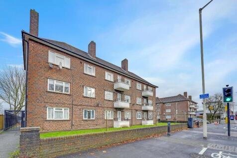 Longbridge Road, Dagenham, Essex 1 bed apartment for sale