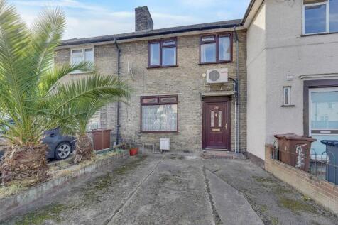 Chaplin Road, Dagenham, Essex 3 bed terraced house for sale