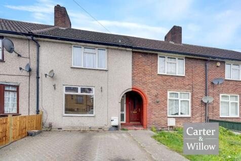 Gale Street, Dagenham, Essex 2 bed terraced house for sale