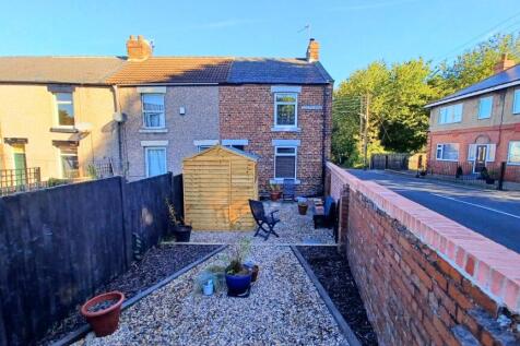 2 bedroom end of terrace house for sale