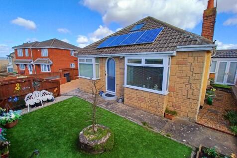 4 bedroom detached bungalow for sale