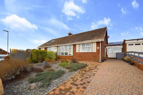 2 bedroom semi-detached bungalow for sale