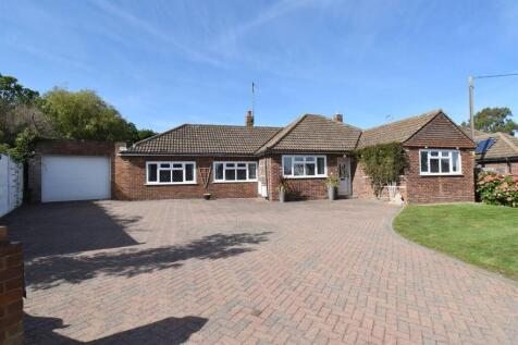 Foxgrove Road, Tankerton, Whitstable 4 bed detached bungalow for sale