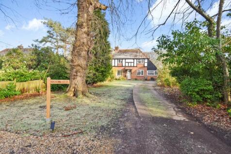 Broomfield Gate, Chestfield, Whitstable 3 bed semi