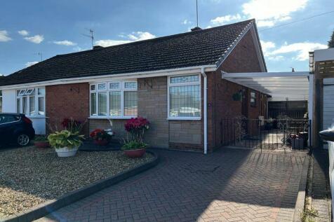 2 bedroom semi-detached bungalow for sale