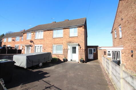Tack Farm Road, Stourbridge DY8 3 bed semi