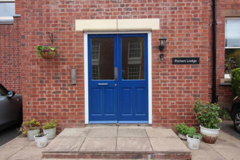 Clock Tower View, Stourbridge DY8 1 bed apartment for sale