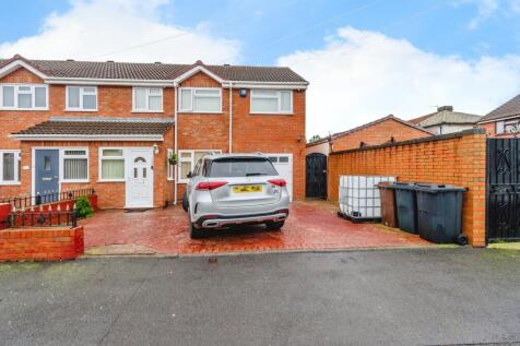 5 bedroom semi-detached house for sale