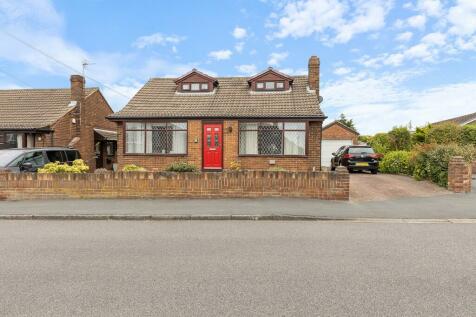 4 bedroom detached bungalow for sale