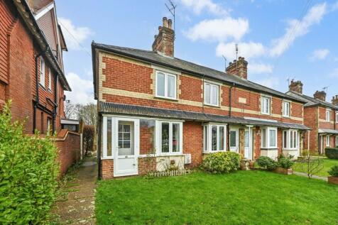 2 bedroom semi-detached house for sale