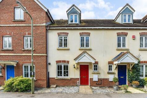 4 bedroom terraced house for sale