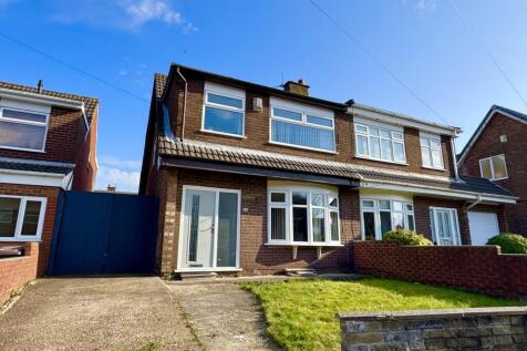 3 bedroom semi-detached house for sale