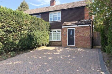 Frimley Green Road, Camberley GU16 4 bed semi