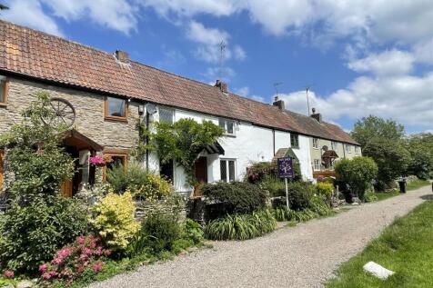 3 bedroom cottage for sale